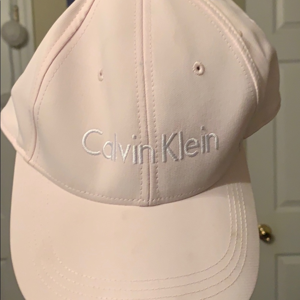 Brand new Calvin Klein cap that never been worn!!